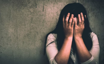 рд╣рд▓реНрджреНрд╡рд╛рдиреА: рдХрд╛рд░ рдореЗрдВ рдШреБрдорд╛рдиреЗ рдХреЗ рдмрд╣рд╛рдиреЗ рдмреИрдард╛рдХрд░ рд╢рд░рд╛рдм рдкрд┐рд▓рд╛рдИ, рдлрд┐рд░ 10рд╡реАрдВ рдХреА рдирд╛рдмрд╛рд▓рд┐рдЧ рдЫрд╛рддреНрд░рд╛ рдХреЗ рд╕рд╛рде рдХрд┐рдпрд╛ рдЧреИрдВрдЧрд░реЗрдк… рджреЛ рдЧрд┐рд░рдлреНрддрд╛рд░