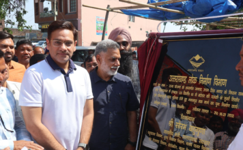 कैबिनेट मंत्री सौरभ बहुगुणा ने सितारगंज में ₹95.20 लाख की लागत से बनने वाली 4 किमी सड़क का किया शिलान्यास