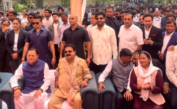 सीएम पुष्कर सिंह धामी के साथ फरजाना बेगम पहुंची DAV PG कॉलेज, छात्रों में दिखा उत्साह