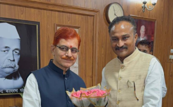 पंतनगर विश्वविद्यालय में नवनियुक्त कुलपति डॉ. शिवेंद्र कुमार कश्यप का आगमन, वरिष्ठ भाजपा नेता संजीव कुमार सिंह ने की शिष्टाचार भेंट