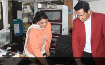कुमाऊं कमिश्नर दीपक रावत का नैनीताल कार्यालयों पर छापा, अनियमितताओं पर कड़ी कार्रवाई के निर्देश…