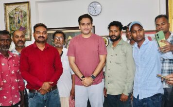 कैबिनेट मंत्री सौरभ बहुगुणा ने अपने आवास पर जनसमस्याएं सुनीं, त्वरित समाधान के दिए निर्देश