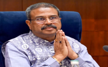 दो हफ्ते बाद धर्मेंद्र प्रधान ने तोड़ी इस्तीफे पर चुप्पी, GEN-Z को लेकर भी कही बड़ी बात