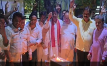 नैनीताल SSP ऑफिस में हंगामा मामला, BJP का जोरदार प्रदर्शन, कांग्रेस का पुतला फूंककर जताया विरोध