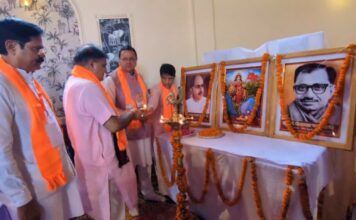 हल्द्वानी: कुमाऊं संभाग की बैठक में सीएम धामी ने की शिरकत, कांग्रेस पर साधा निशाना